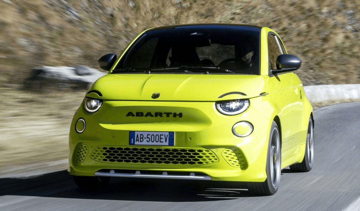 华为java模拟器手机版
:原创
                Abarth 500e官图发布 推出硬顶与敞篷两种车身形式